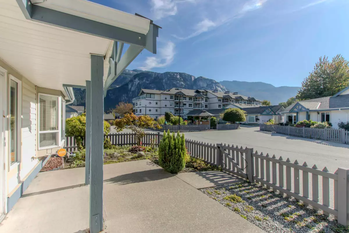 Living Room Photo of 13 1201 Pemberton Avenue, Squamish, BC