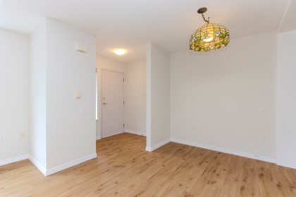 13 1201 Pemberton Avenue, Squamish, BC, Squamish — Half Duplex for sale