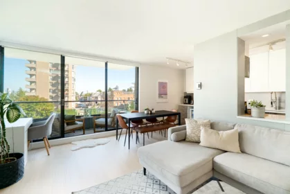 304 2370 W 2nd Avenue, Vancouver, BC, Vancouver — Apartment/Condo for sale