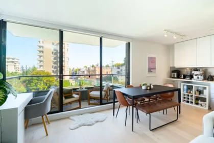 304 2370 W 2nd Avenue, Vancouver, BC, Vancouver — Apartment/Condo for sale