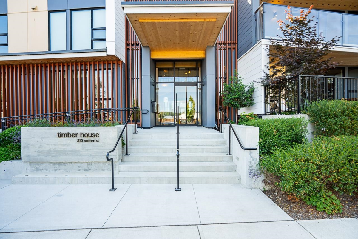 Kitchen Photo of 202 310 Salter Street, New Westminster, BC