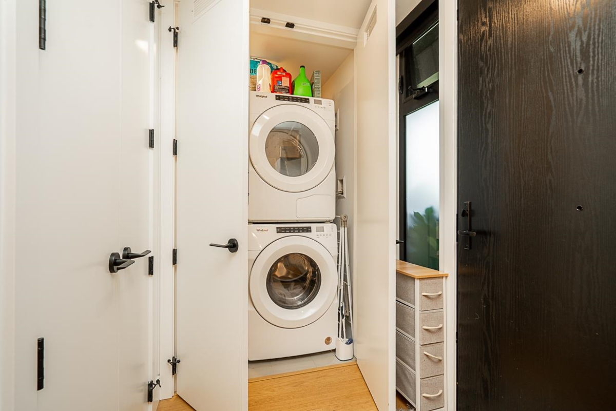 Laundry Room Photo of 202 310 Salter Street, New Westminster, BC