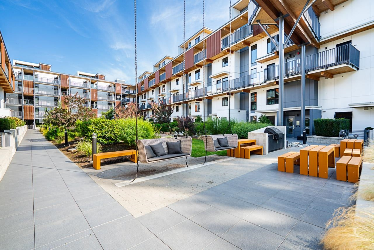 Outdoor Deck Photo of 202 310 Salter Street, New Westminster, BC