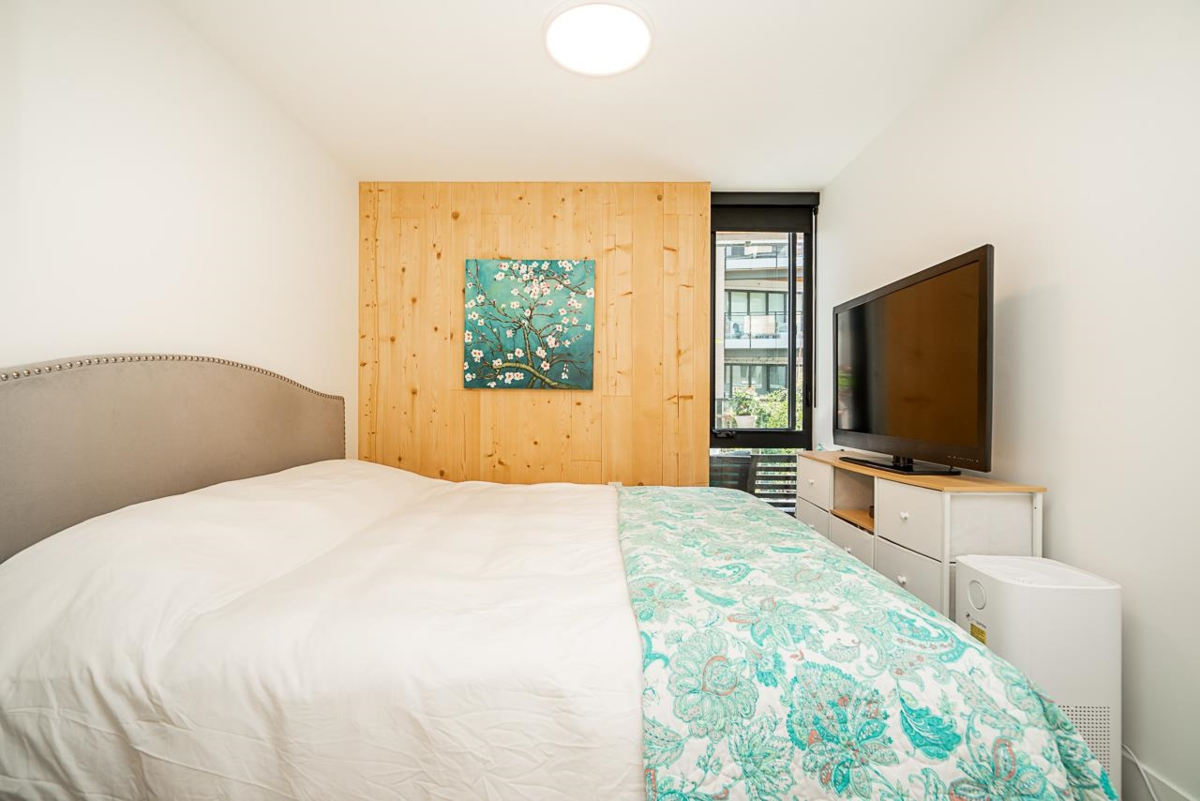 Powder Room Photo of 202 310 Salter Street, New Westminster, BC