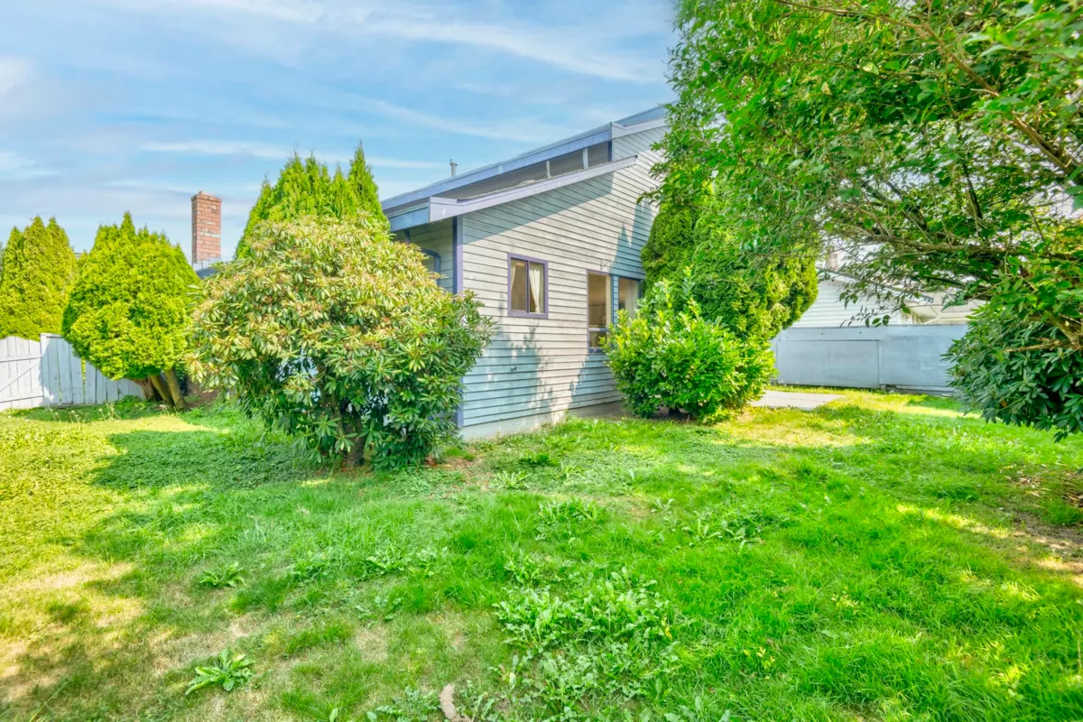 Basement Recreation Room Photo of 5202 Hollywood Drive, Richmond, BC