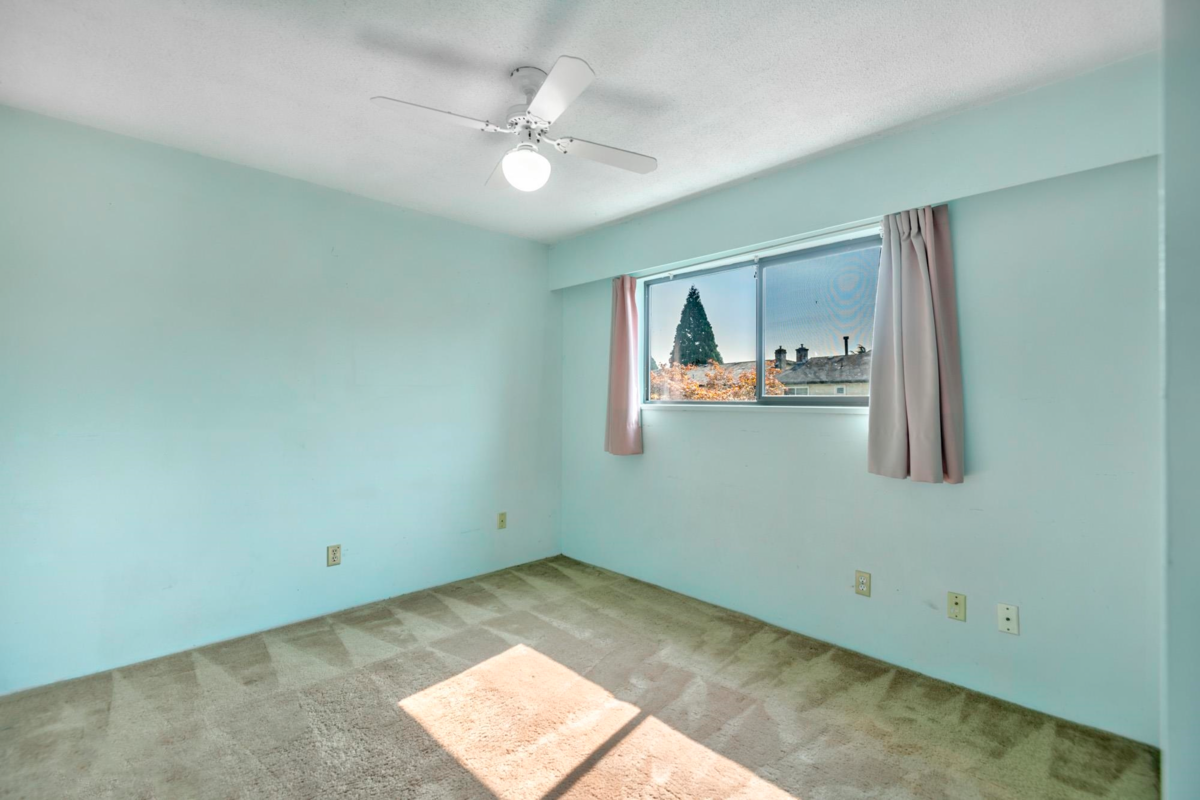 Hot Tub / Spa Photo of 5202 Hollywood Drive, Richmond, BC