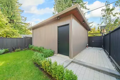 Swimming Pool Photo of 2 3466 W 22nd Avenue, Vancouver, BC