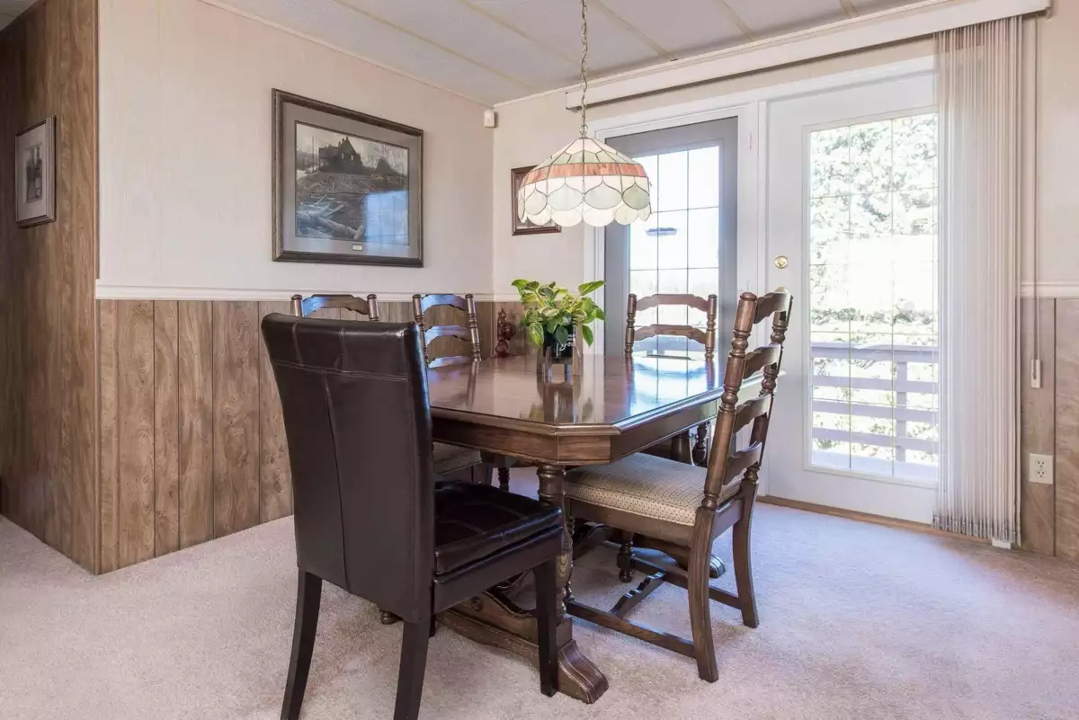 Hallway Photo of 28991 Townshipline Road, Abbotsford, BC