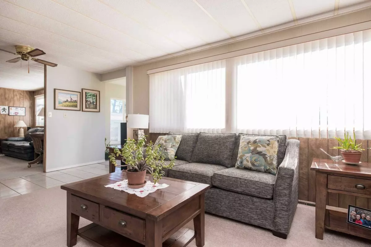 Mudroom Photo of 28991 Townshipline Road, Abbotsford, BC