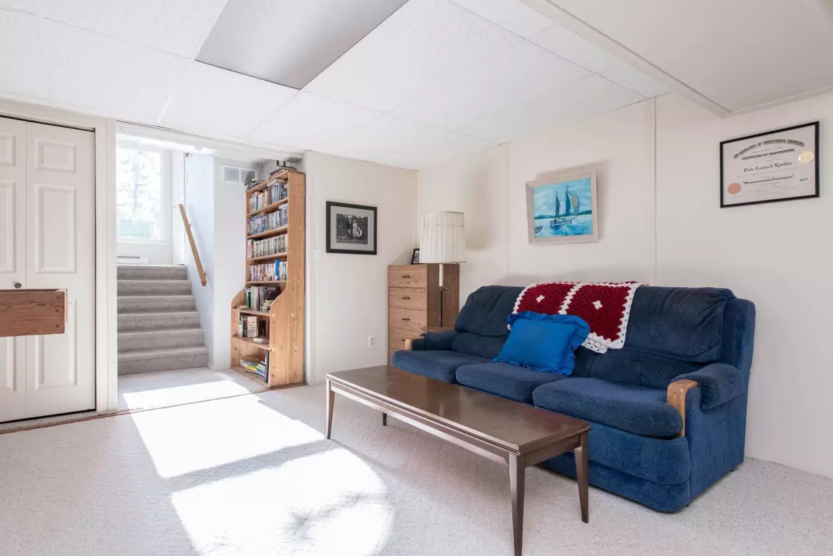 Neighborhood Park Photo Near 28991 Townshipline Road, Abbotsford, BC