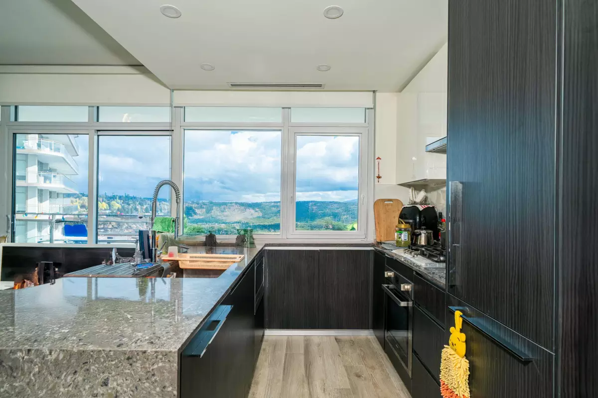 Kitchen Photo of 1305 5311 Goring Street, Burnaby, BC