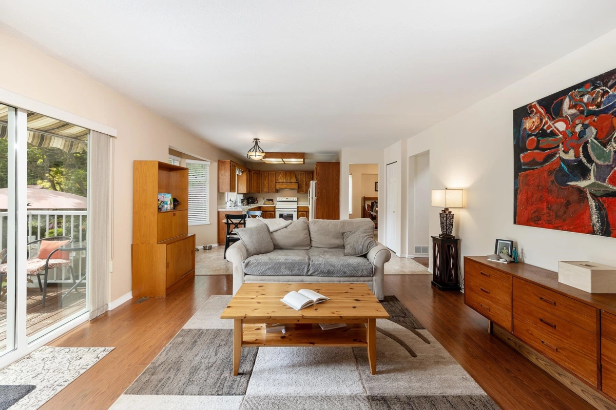 Basement Recreation Room Photo of 12986 20 Avenue, Surrey, BC