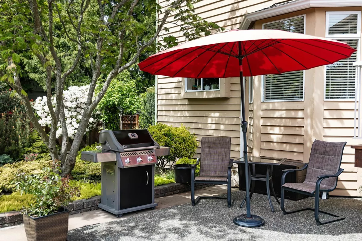 Garden / Landscaping Photo of 12986 20 Avenue, Surrey, BC