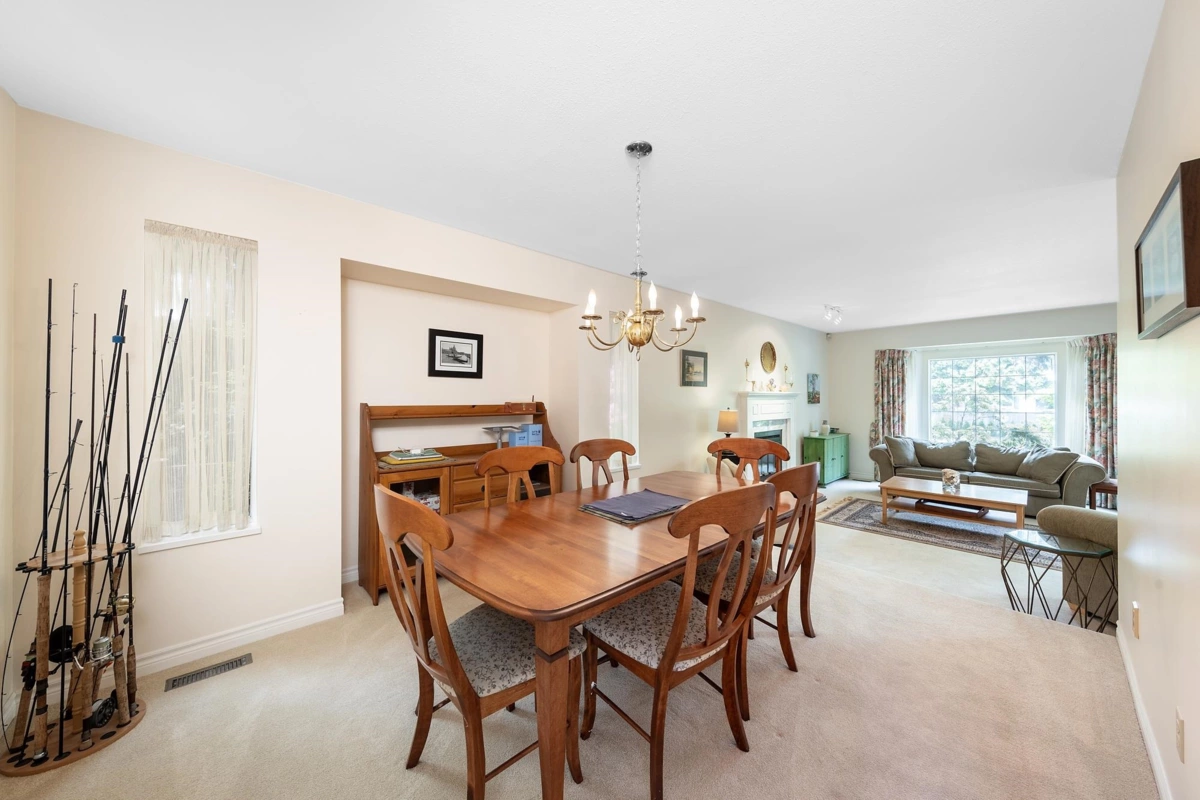 Guest Bathroom Photo of 12986 20 Avenue, Surrey, BC