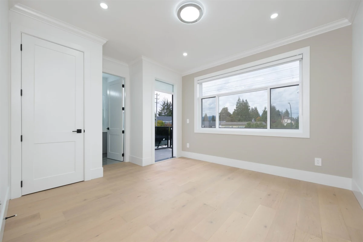 Hallway Photo of 1100 Como Lake Avenue, Coquitlam, BC