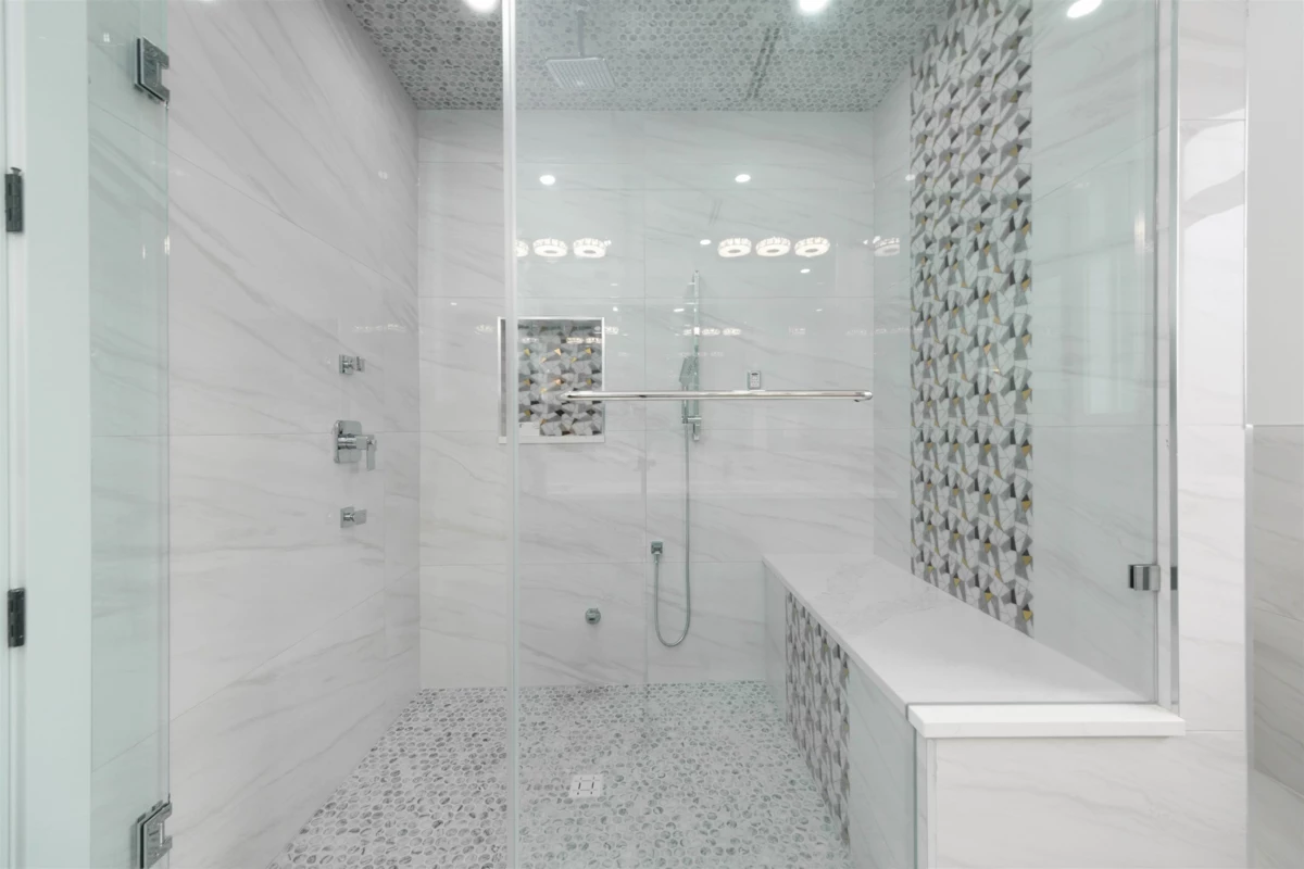 Mudroom Photo of 1100 Como Lake Avenue, Coquitlam, BC