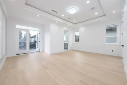 Office / Den Photo of 1100 Como Lake Avenue, Coquitlam, BC
