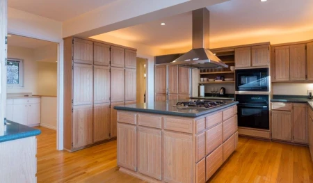 Primary Bedroom Photo of 1159 Eyremount Drive, West Vancouver, BC