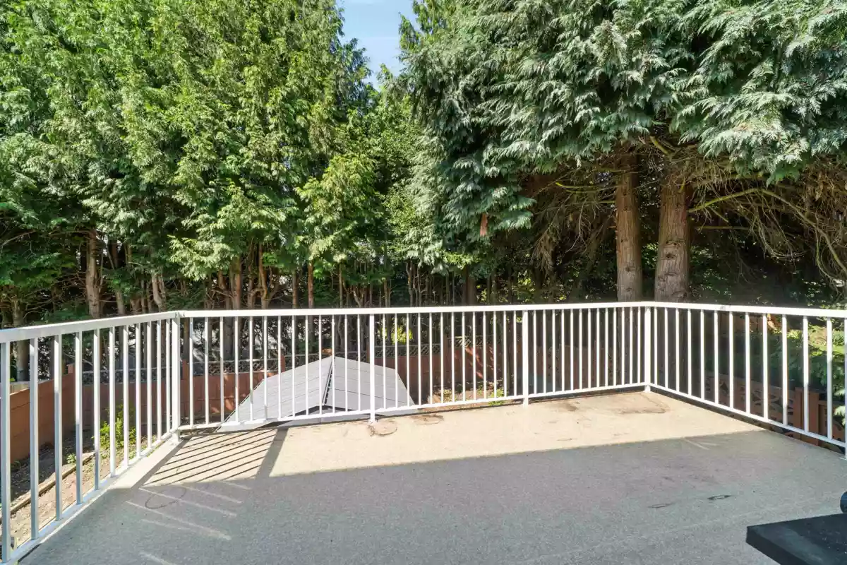 Powder Room Photo of 13687 112 Avenue, Surrey, BC