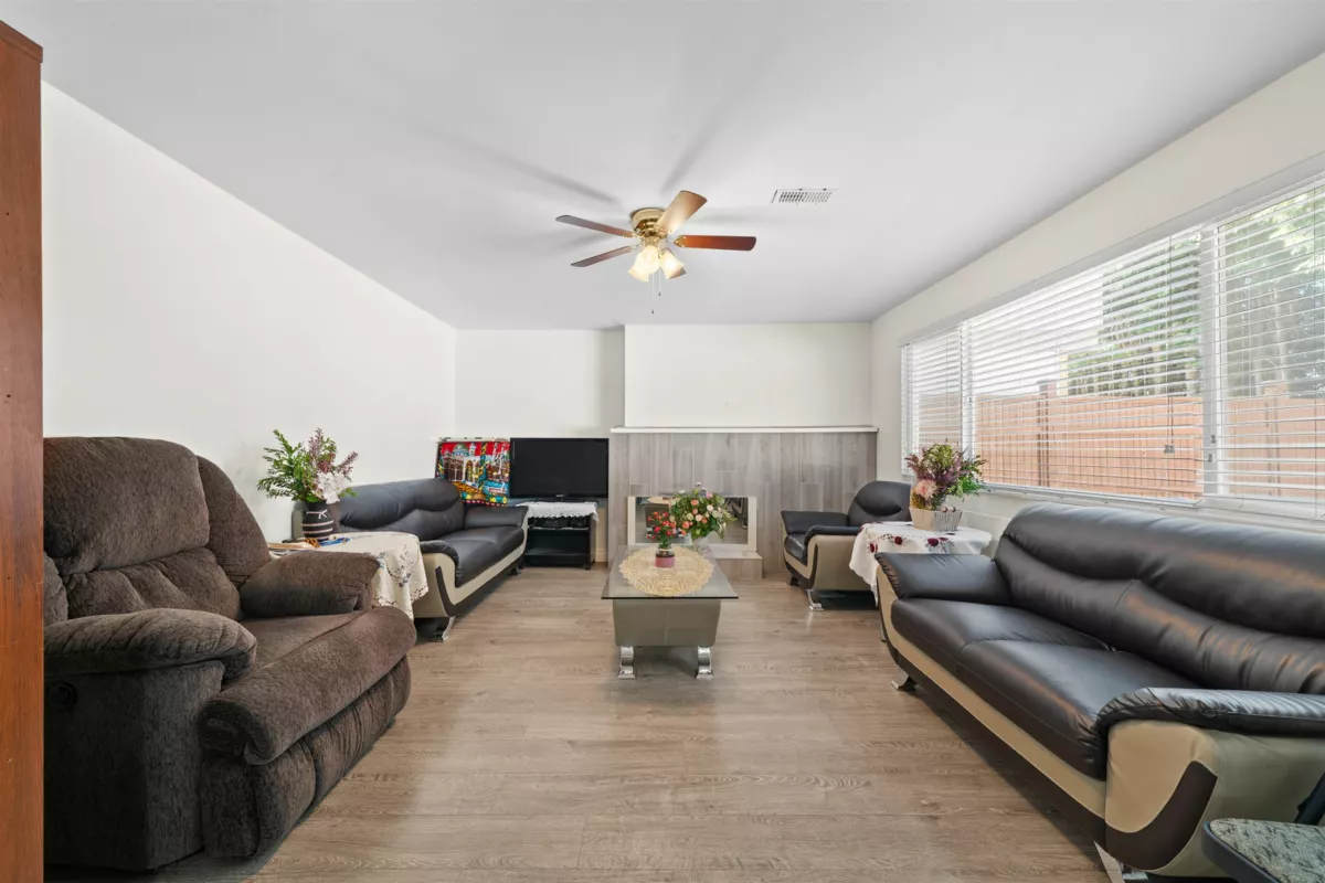 Primary Bedroom Photo of 13687 112 Avenue, Surrey, BC