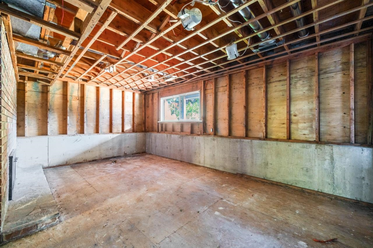 Bedroom 4 Photo of 1650 Western Parkway, Vancouver, BC