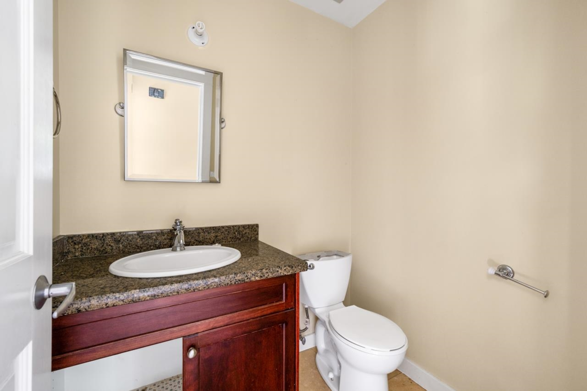 Walk-In Closet Photo of 1650 Western Parkway, Vancouver, BC