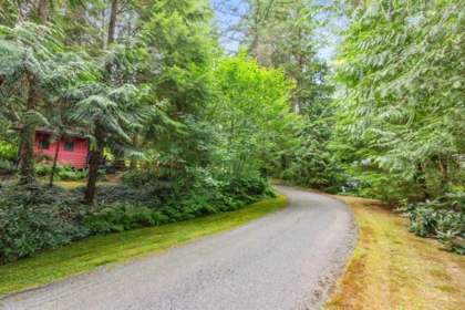 Front Yard Photo of 11193 284 Street, Maple Ridge, BC