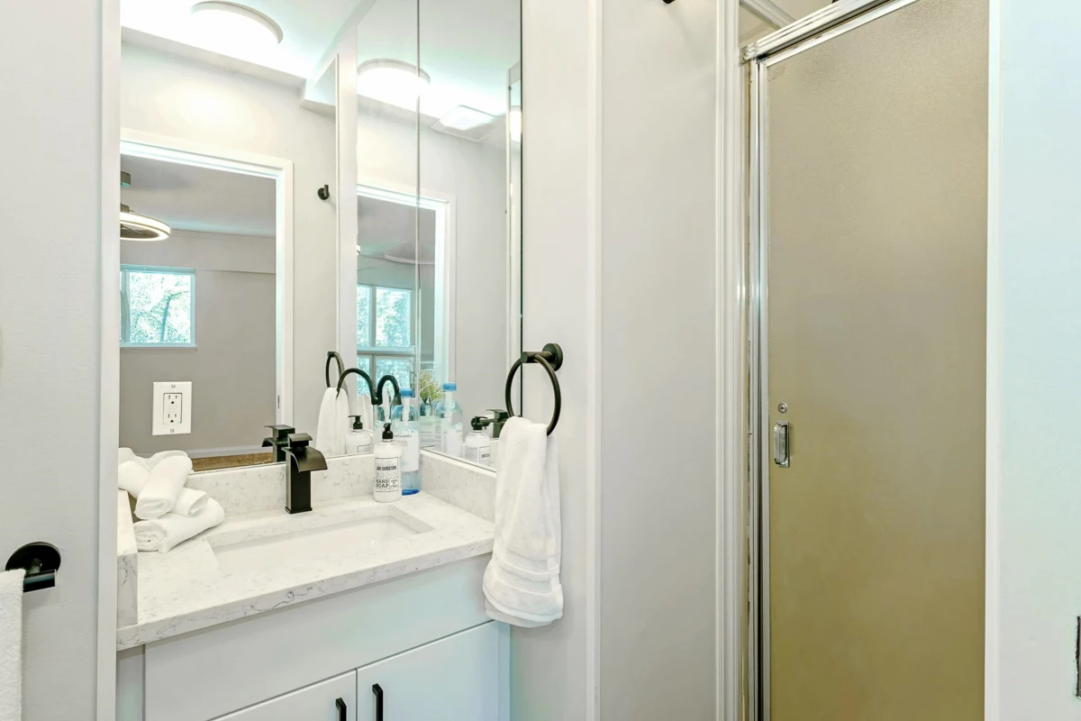 Bedroom 4 Photo of 1496 Mary Hill Lane, Port Coquitlam, BC