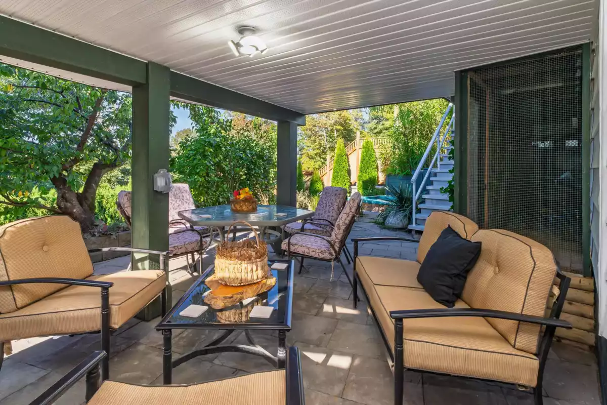 Swimming Pool Photo of 1496 Mary Hill Lane, Port Coquitlam, BC