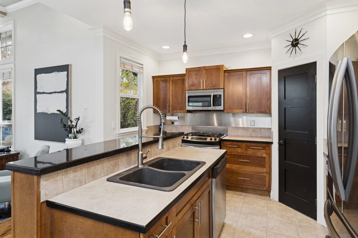Breakfast Nook Photo of 5782 Garrison Boulevard, Chilliwack, BC
