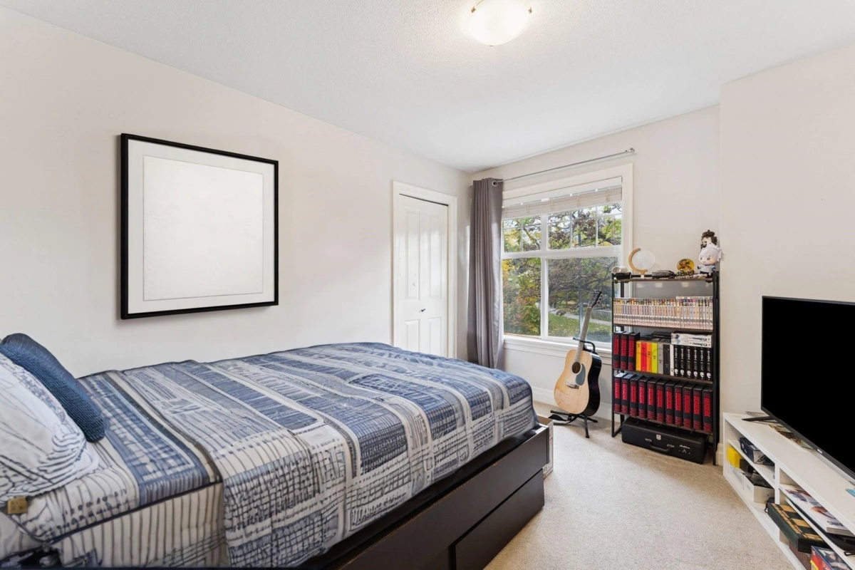 Entry Foyer Photo of 5782 Garrison Boulevard, Chilliwack, BC