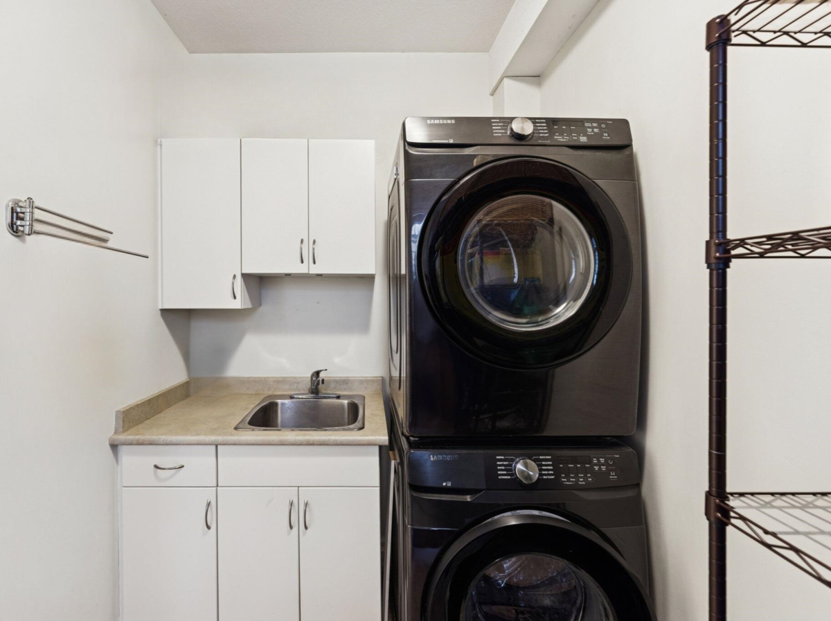 Walk-In Closet Photo of 5782 Garrison Boulevard, Chilliwack, BC