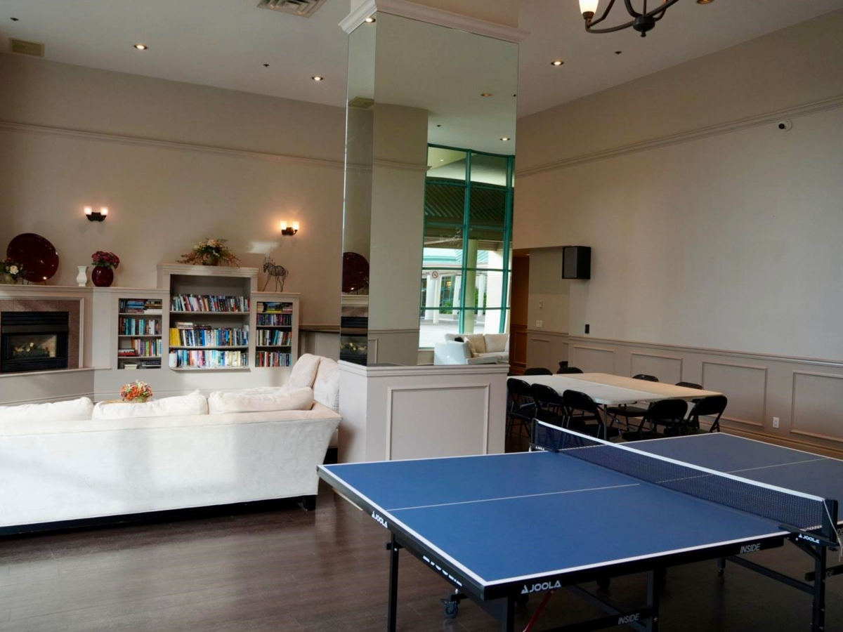 Outdoor Deck Photo of 3D 328 Taylor Way, West Vancouver, BC