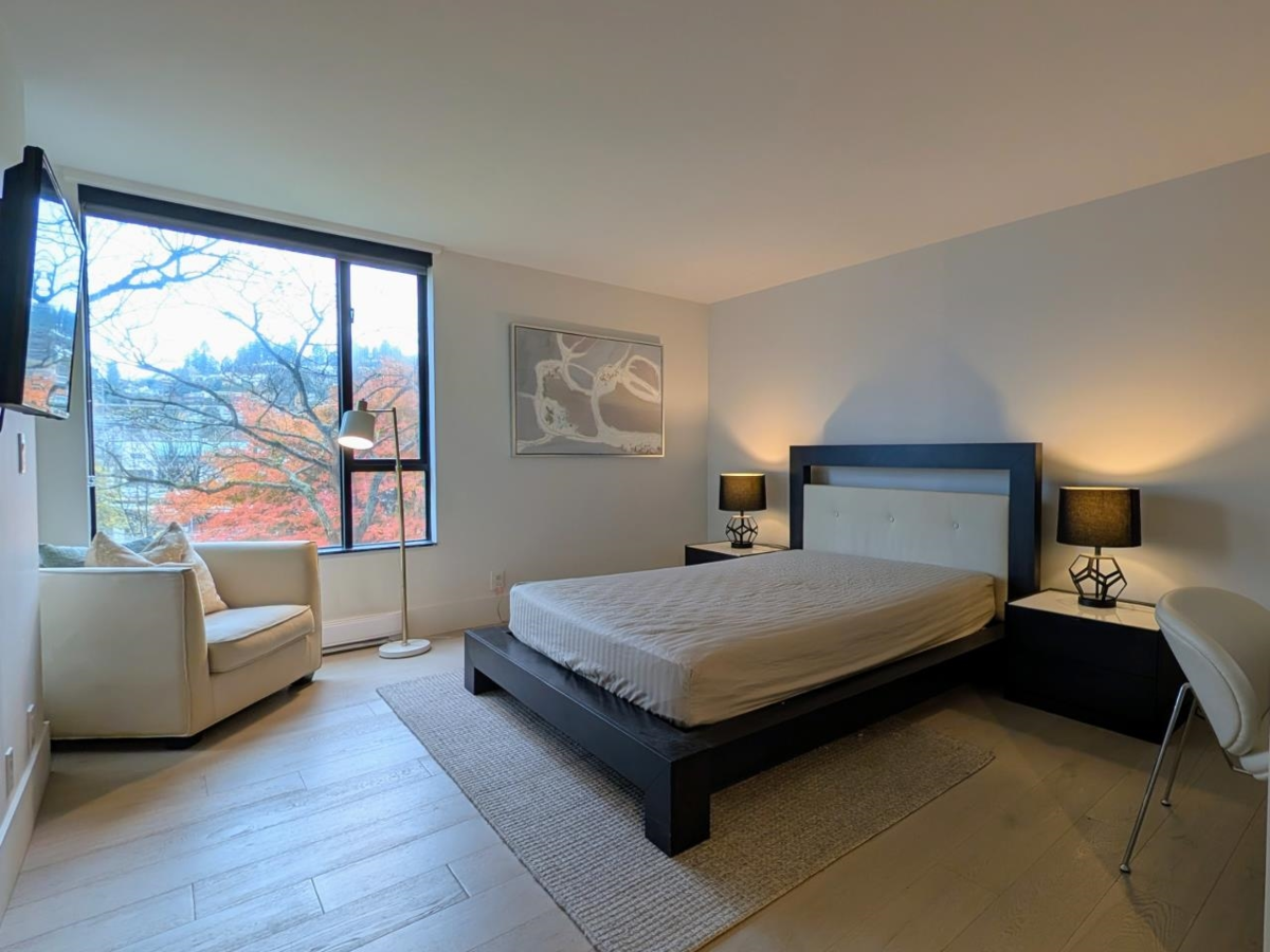 Powder Room Photo of 3D 328 Taylor Way, West Vancouver, BC