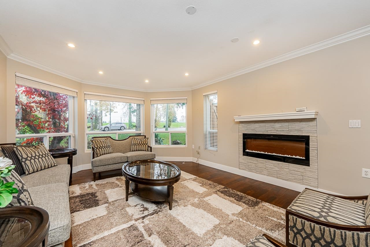 Exterior Front Photo of 10816 80 Avenue, Delta, BC