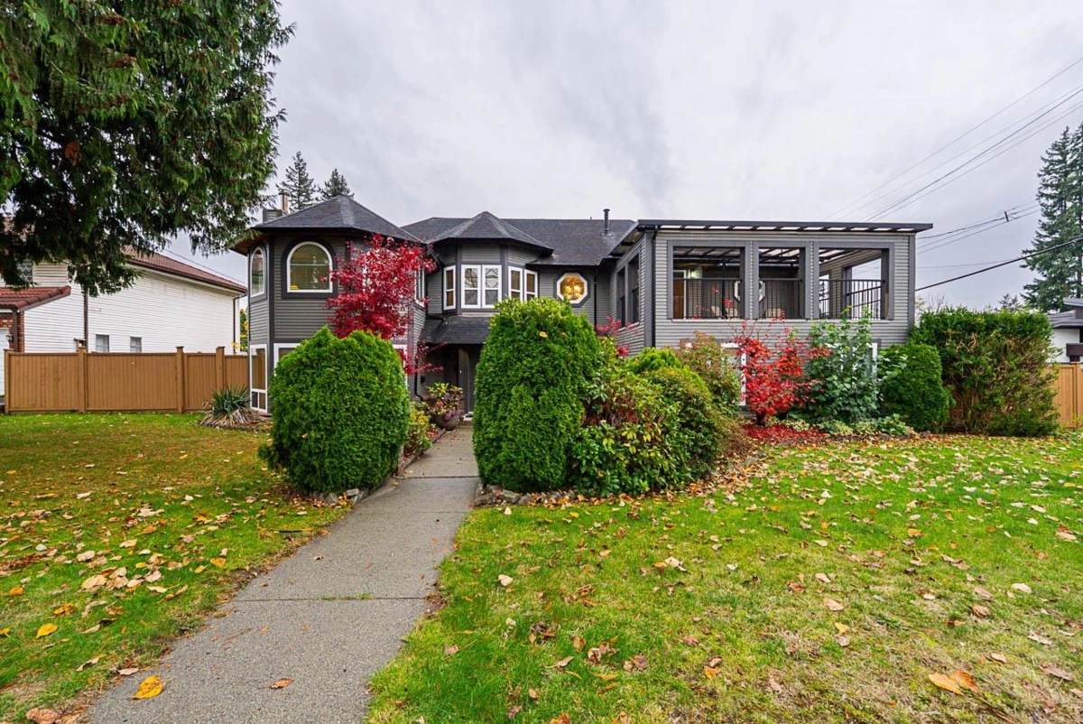 Hot Tub / Spa Photo of 10816 80 Avenue, Delta, BC