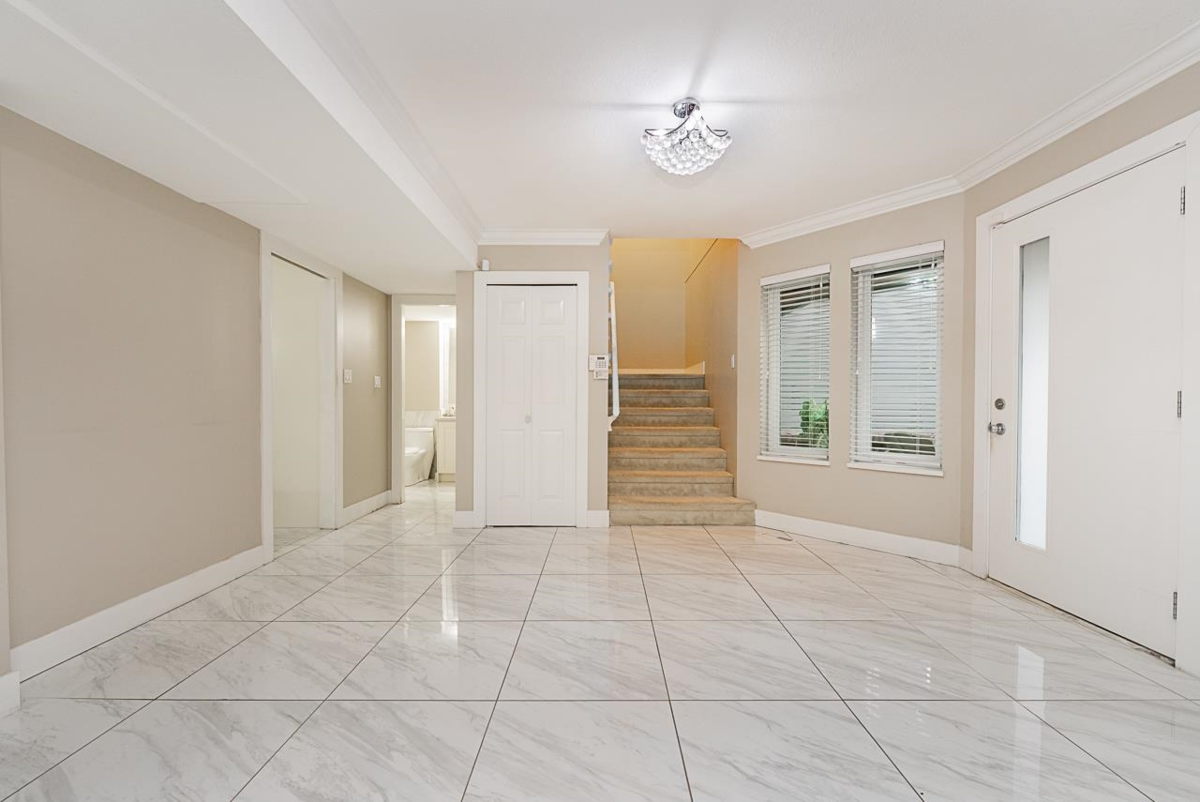Kitchen Photo of 10816 80 Avenue, Delta, BC