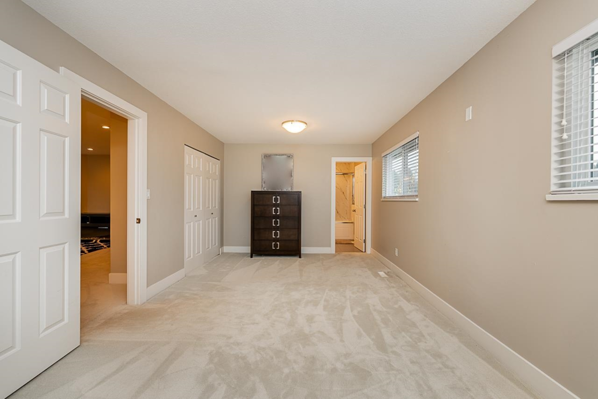 Mudroom Photo of 10816 80 Avenue, Delta, BC