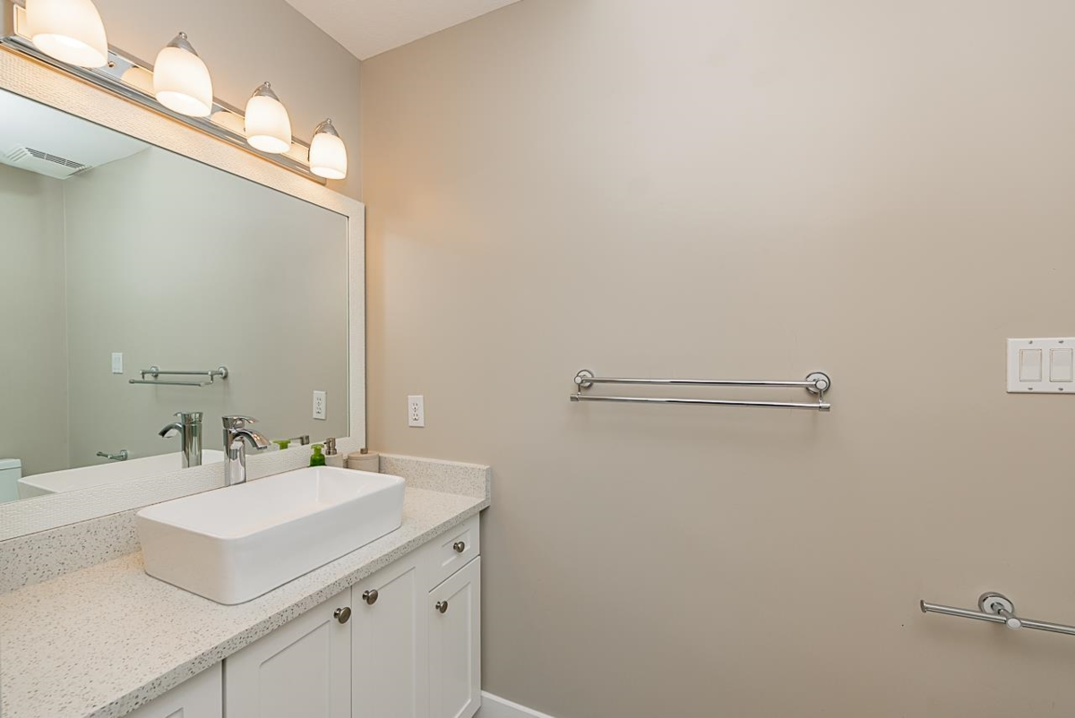 Staircase Photo of 10816 80 Avenue, Delta, BC