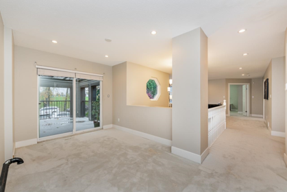 Basement Recreation Room Photo of 10816 80 Avenue, Delta, BC