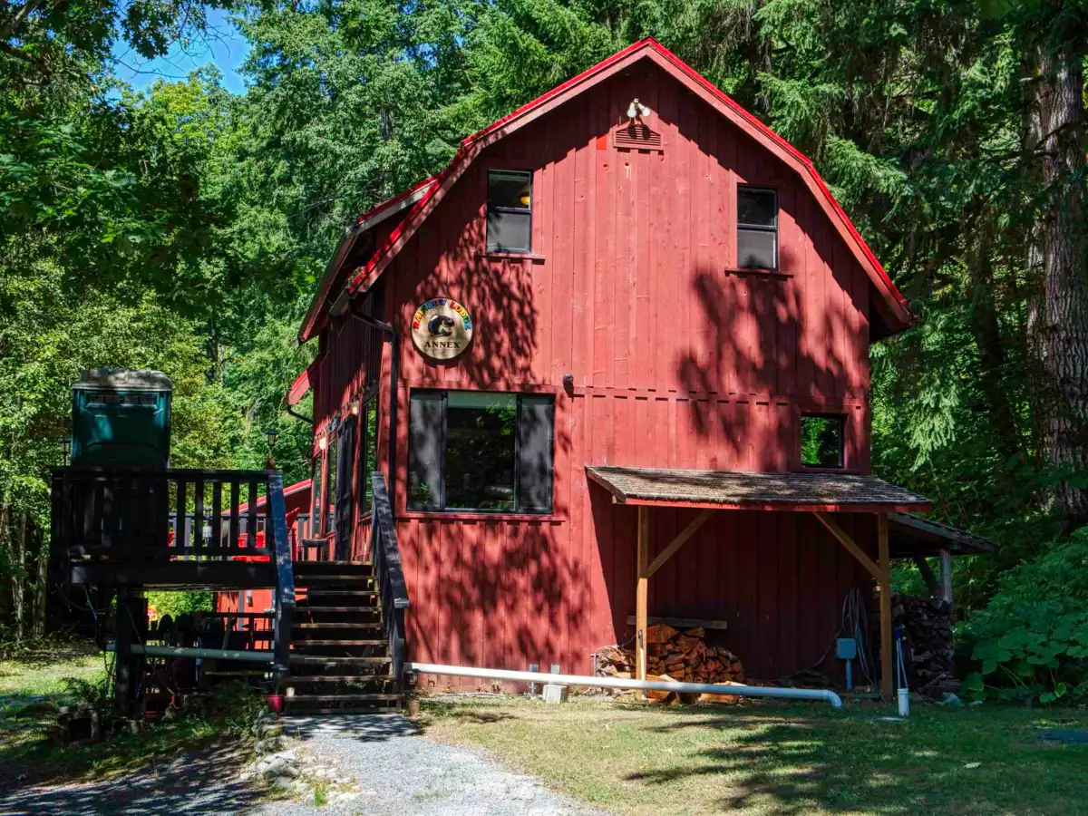 Front Yard Photo of , No City Value, BC