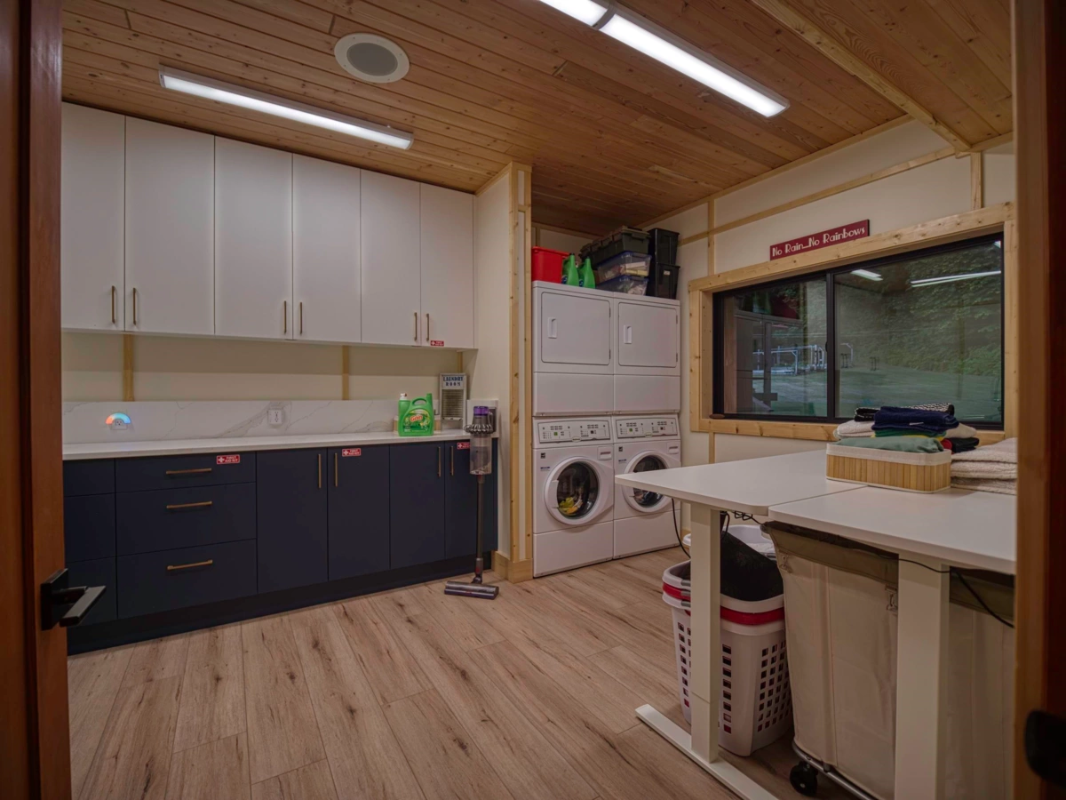 Laundry Room Photo of , No City Value, BC