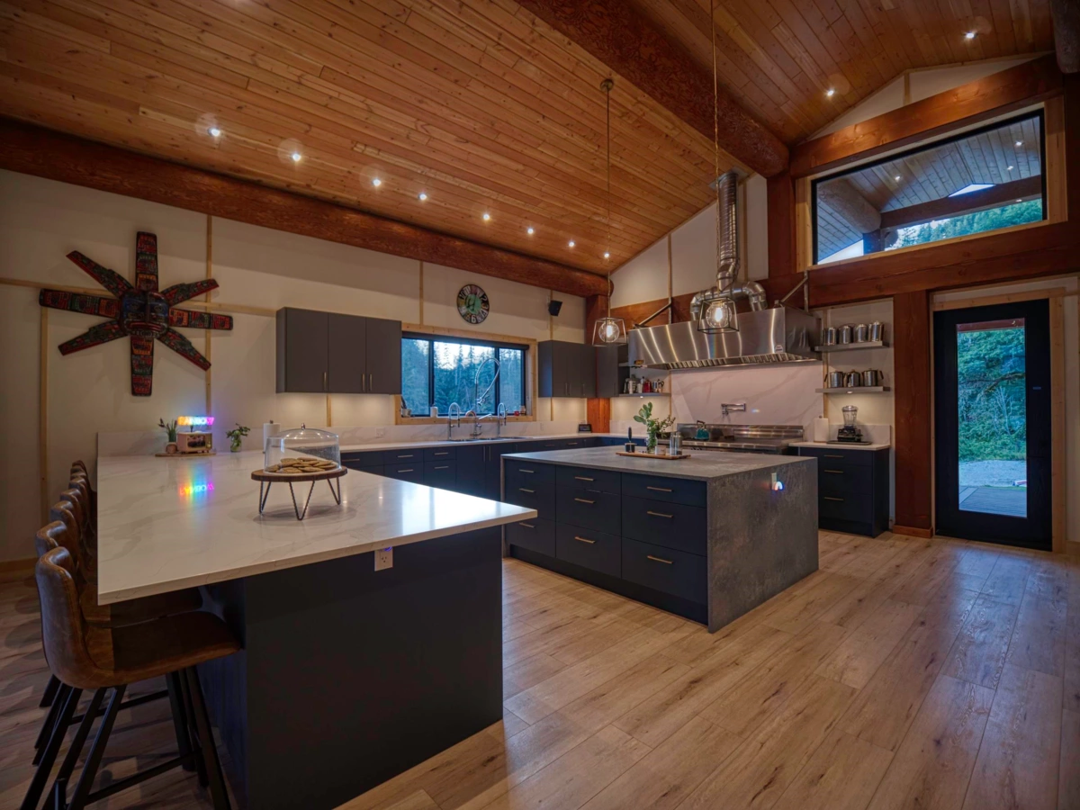 Office / Den Photo of , No City Value, BC