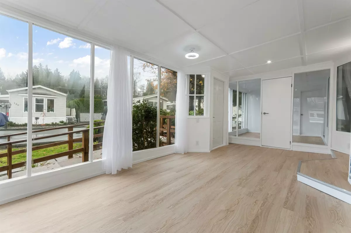 Dining Area Photo of 81 3300 Horn Street, Abbotsford, BC