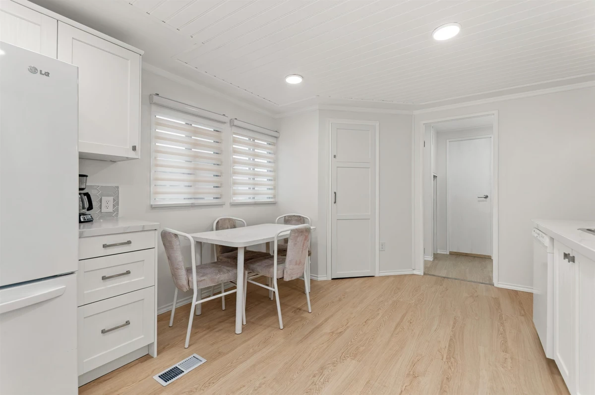 Mudroom Photo of 81 3300 Horn Street, Abbotsford, BC