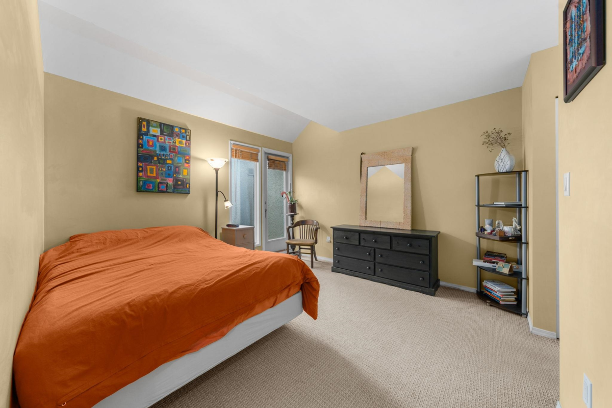 Mudroom Photo of 6 230 W 15th Street, North Vancouver, BC