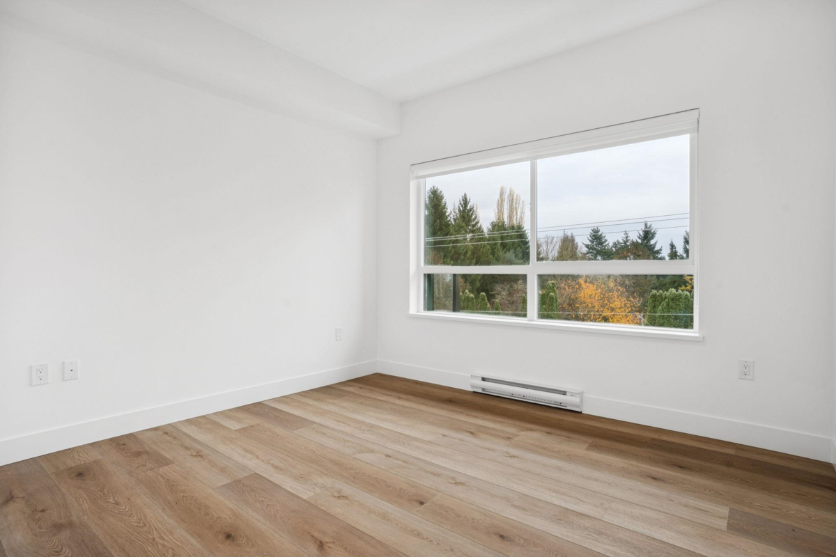 Kitchen Island Photo of 205 20286 72b Avenue, Langley, BC