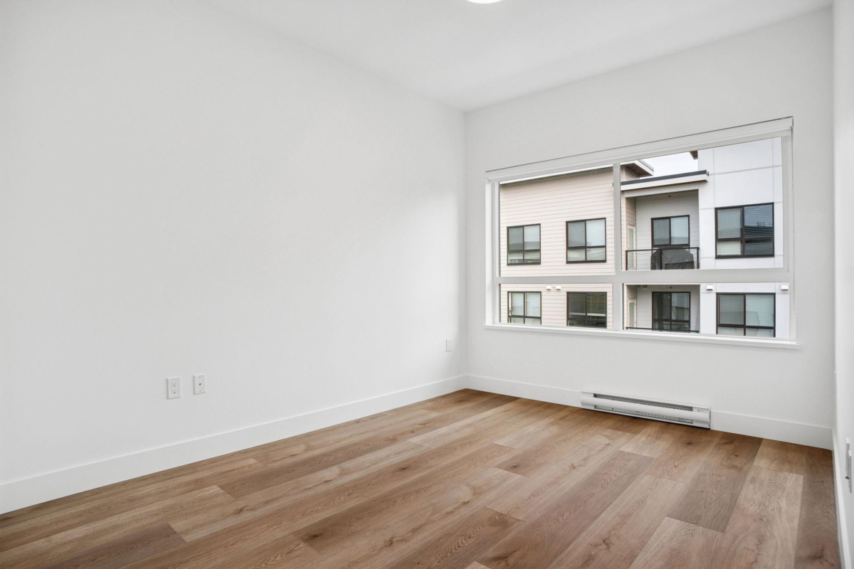Laundry Room Photo of 205 20286 72b Avenue, Langley, BC