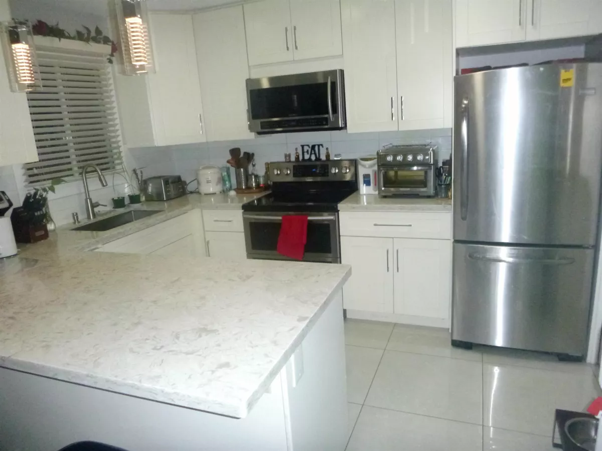 Living Room Photo of 11171 Steveston Highway, Richmond, BC