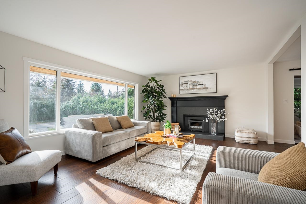 Dining Area Photo of 2519 East Road, Anmore, BC